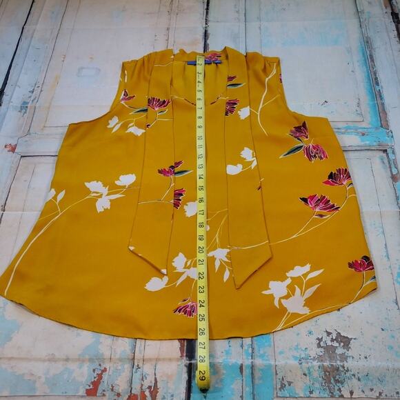 Apt. 9 Yellow Floral V-Neck Spring Summer Tank Top Wrap Around Flowy Shirt M - Picture 10 of 14